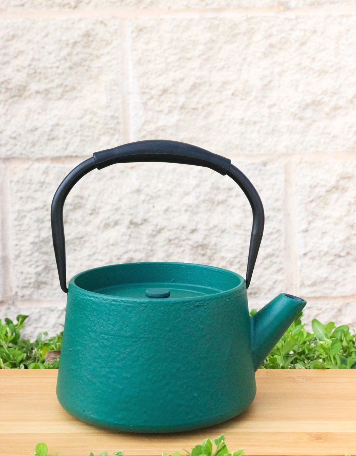Matte Green Modern Straight Edge Design Tetsubin Larger Cast Iron Teapot 33oz