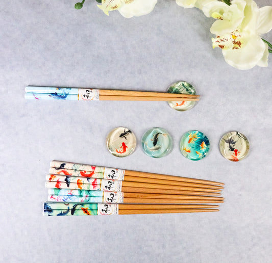 5 Pairs Of Koi Fishes In Pond Buttons Ceramic Rests With Wooden Chopsticks Set