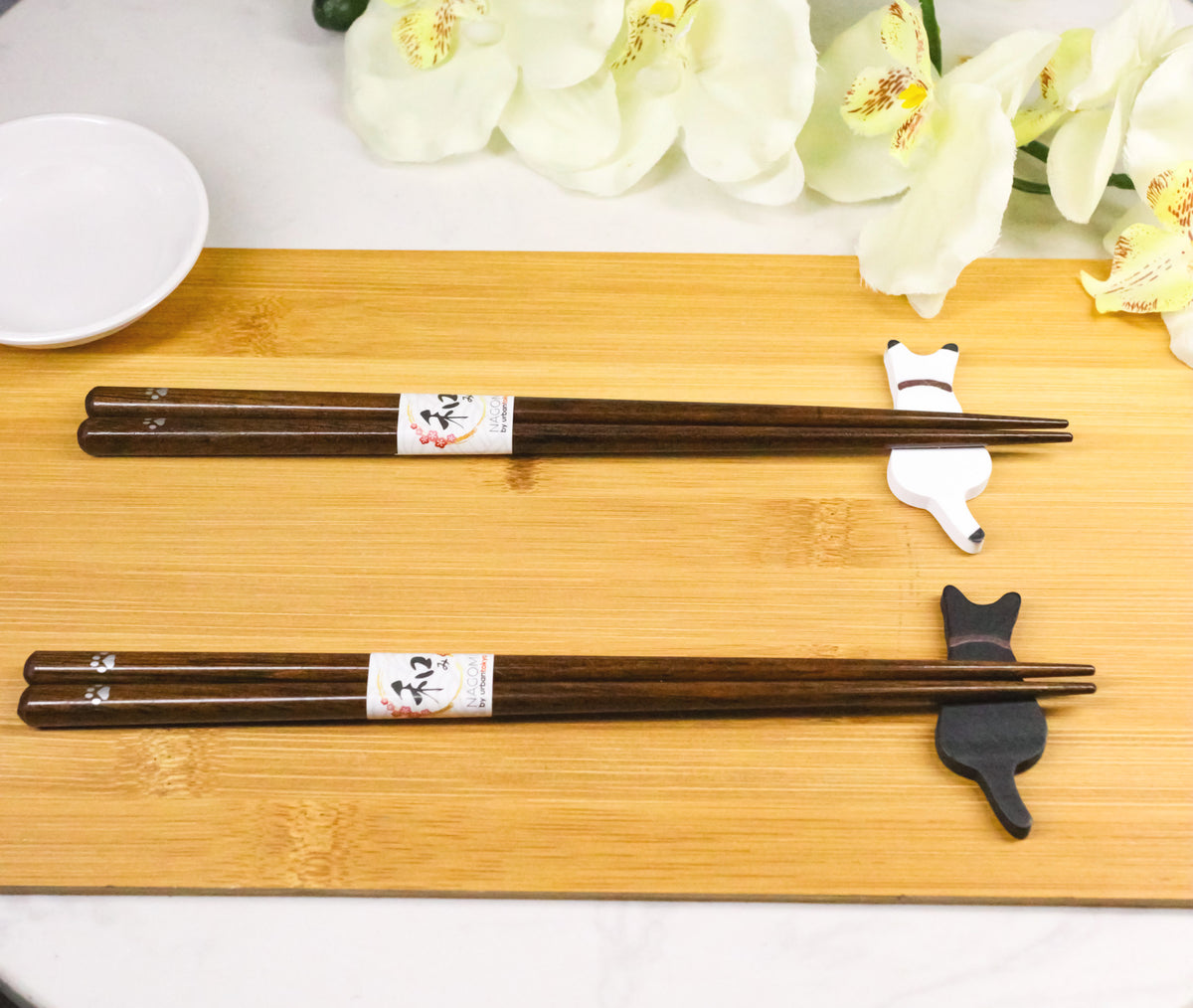 Black And White Feline Cats With Tails Set of 2 Chopsticks And Wooden Rests Set