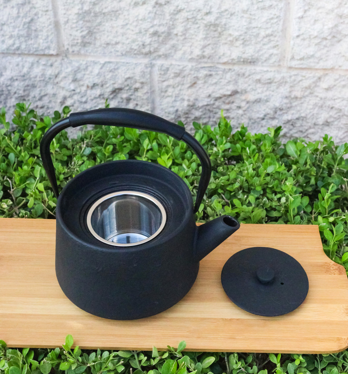 Black Modern Straight Edge Design Tetsubin Larger Cast Iron Teapot 33oz