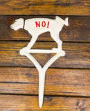 Cast Iron Keep Off The Grass No! Peeing Dog White Garden Stake Sign 12"H