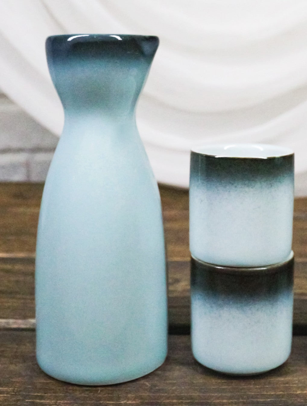 Blue Sky And Stars Seikai Porcelain Japanese Wine Sake Flask With 2 Cups Set