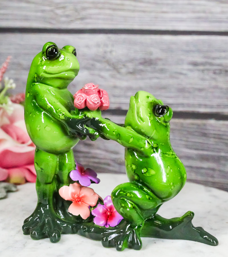 The Proposal Green Toad Frog Kneeling Before Mate with Bouquet of Roses Figurine
