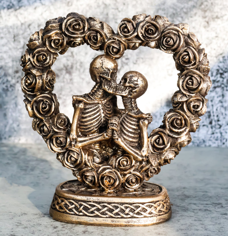 Love Never Dies Roses On Heart Wreath Kissing Skeleton Couple Bronzed Figurine