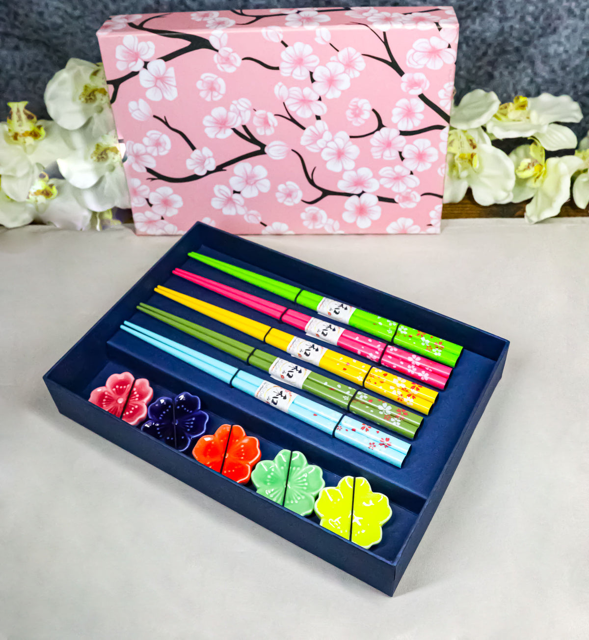 5 Pairs Of Sakura Cherry Blossoms Ceramic Rests With Wooden Chopsticks Set