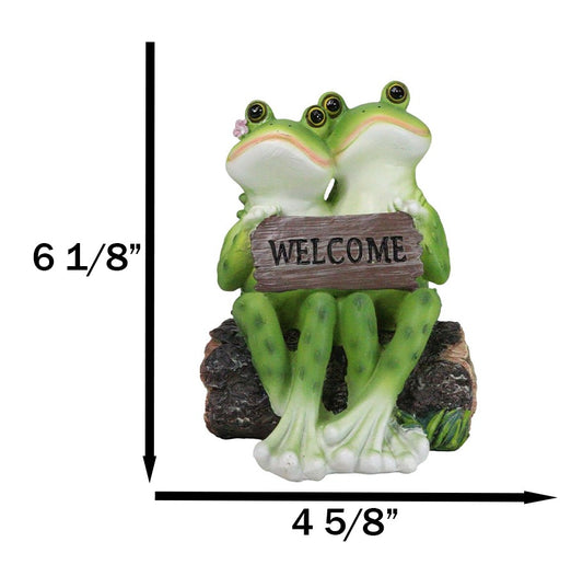 Romantic Frog Couple Sitting On Log Bench Holding Welcome Plank Sign Figurine - Ebros Gift