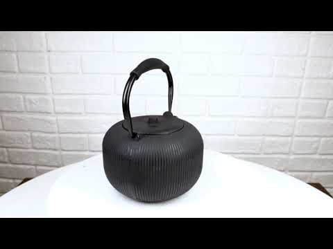 Matte Black Tokusa Vertical Lines Design Tetsubin Larger Cast Iron Teapot 33oz