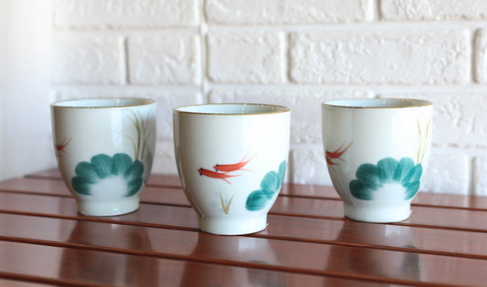 Pack Of 4 Feng Shui Zen Lily Pond With Koi Fishes Pair Ceramic Tea Cups Teacups - Ebros Gift