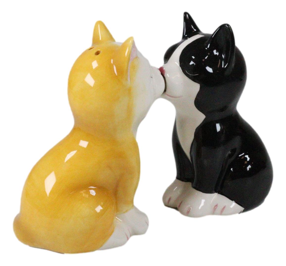 Kissing Black And Yellow Kittens Salt And Pepper Shakers Cat Pair Kitchen Decor - Ebros Gift