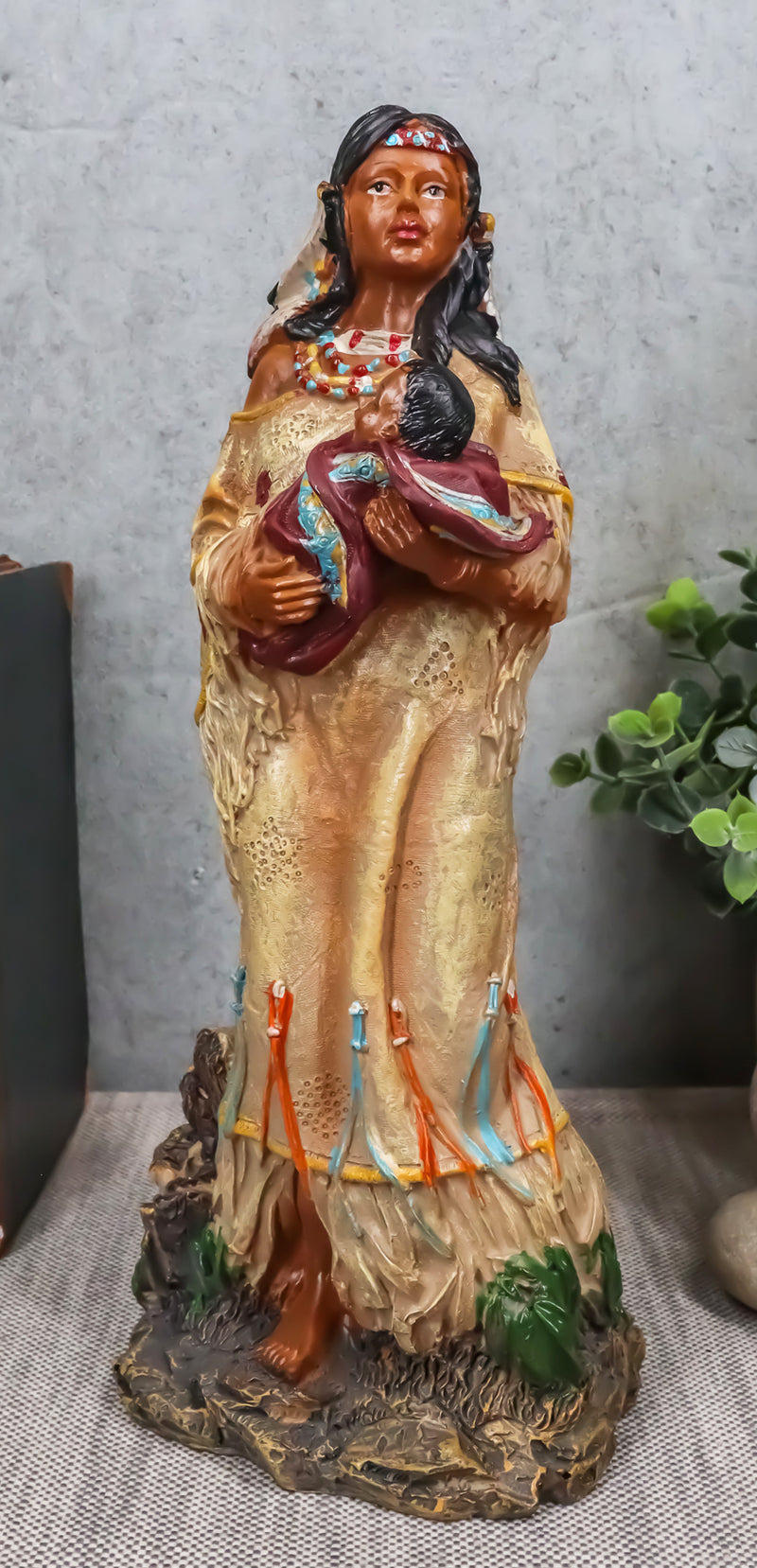 Native American Inca Indian Mother Cradling Baby Statue 10.5"Tall Pacha Mama