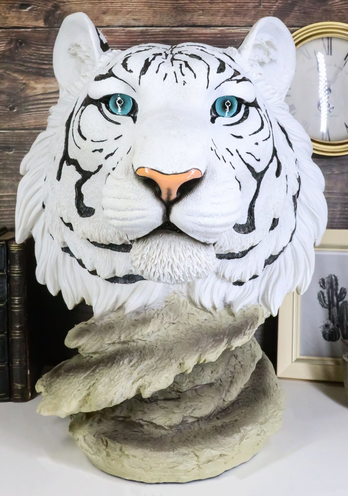 15"H Large Blue Eyed Siberian Bengal White Tiger Bust Desktop Plaque Figurine