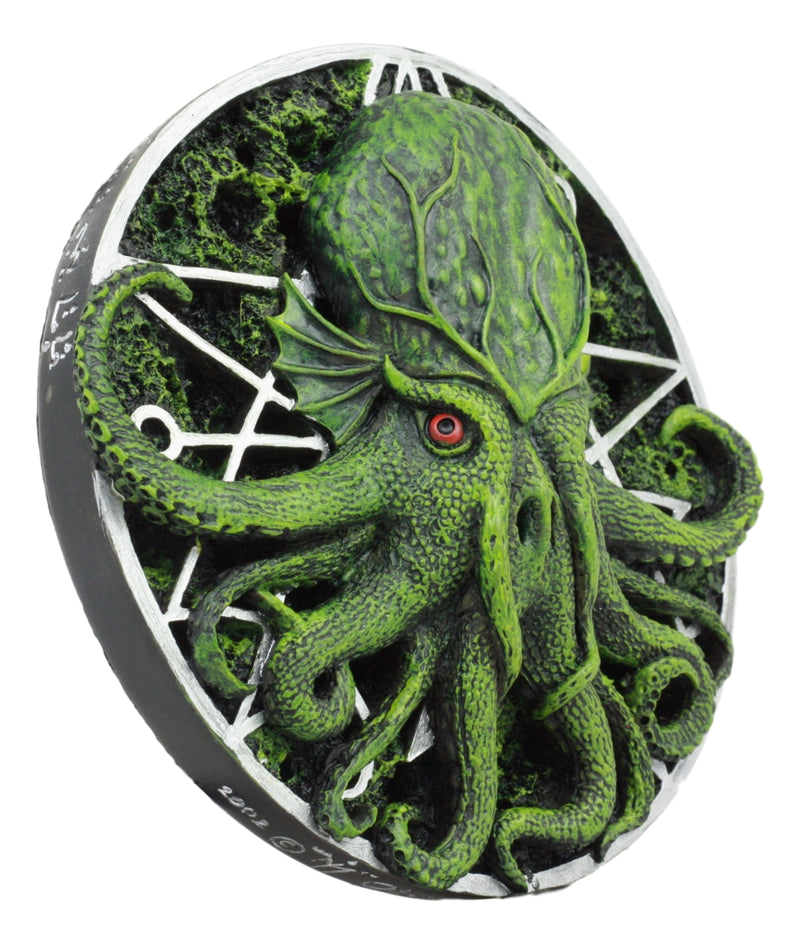 Ebros Oberon Zell The Great Cthulhu Elder God with Occult Metaphysical Star Symbol Round Wall Decor 5.75" Diameter Figurine Home Decor Hanging Plaque