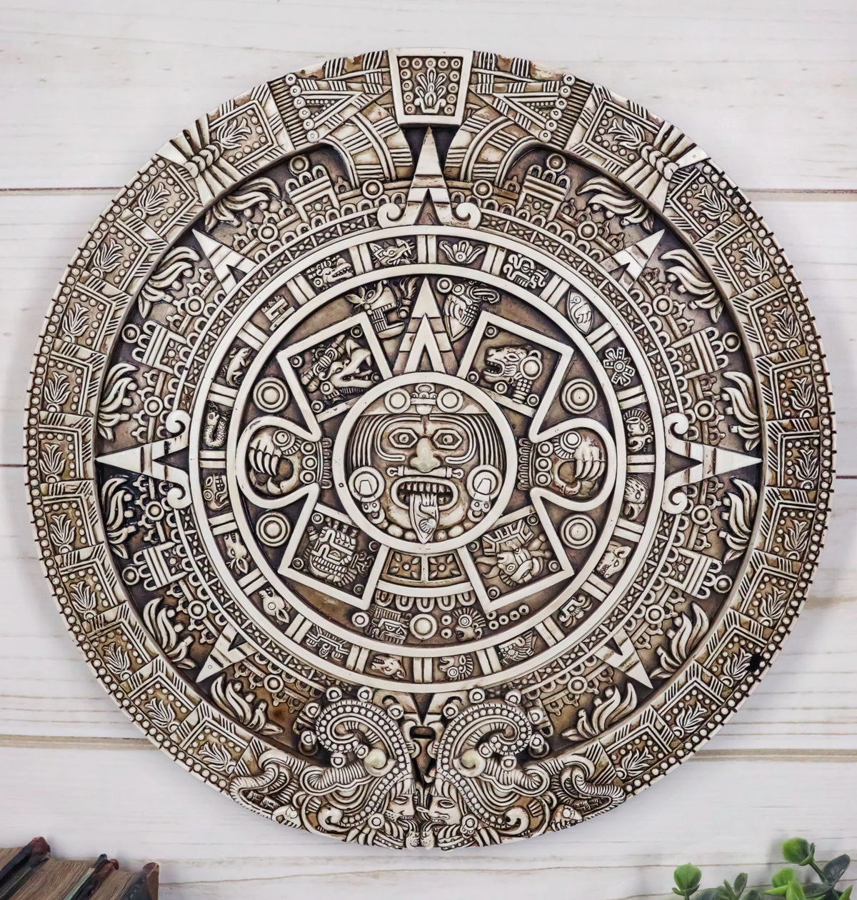 Aztec Maya Solar Sun Xiuhpohualli & Tonalpohualli Wall Calendar Plaque Figurine