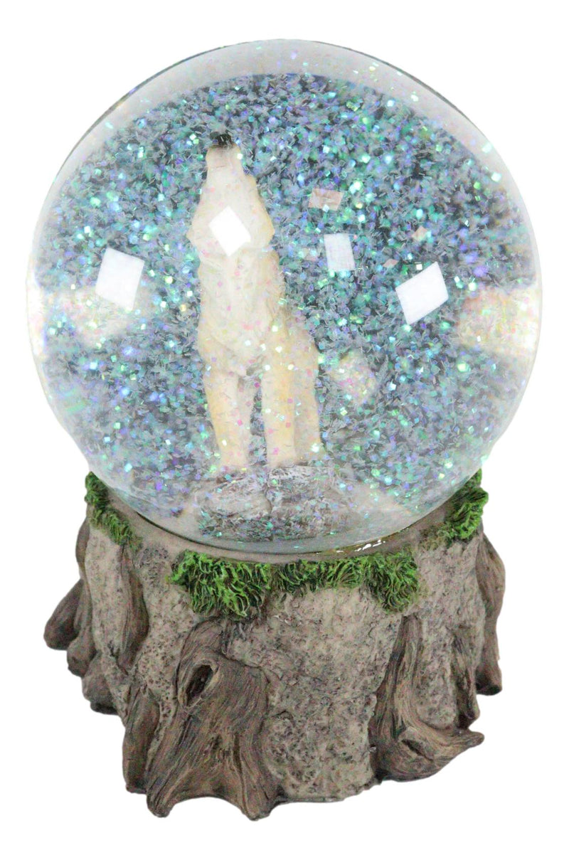 Majestic Lone Wolf Howling Water Globe Collectible Water Ball Home Decor