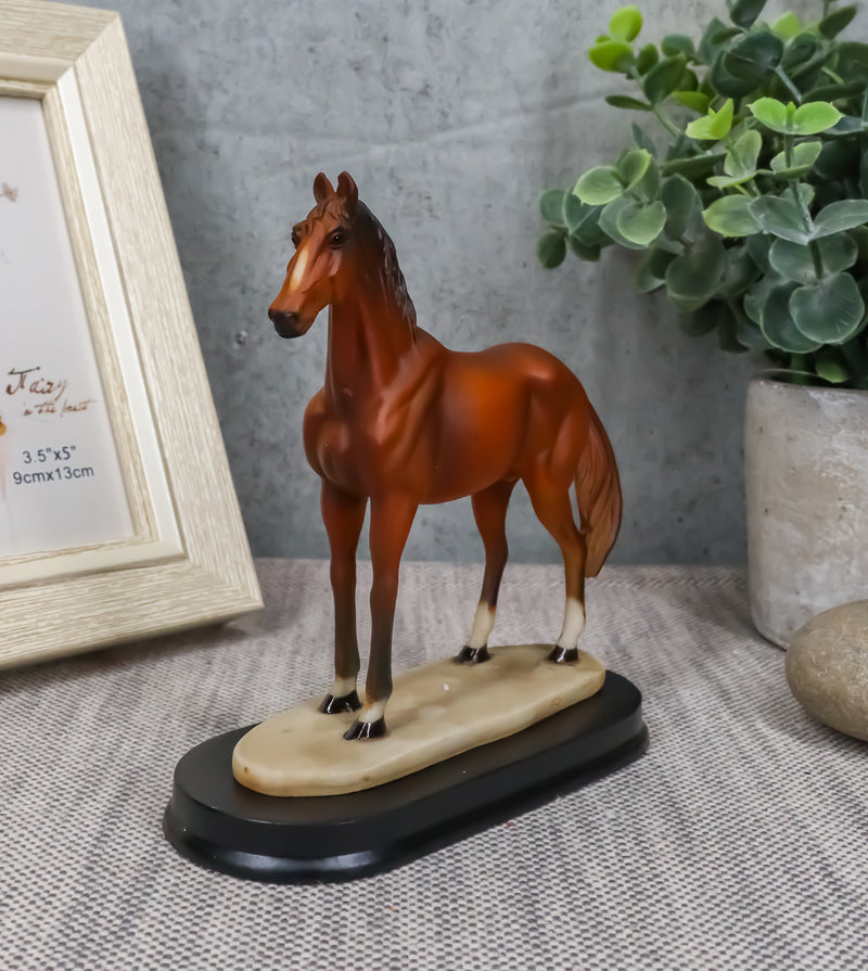 Thoroughbred Pride Brown Chestnut Race Horse Statue Model Steed Desktop Figurine