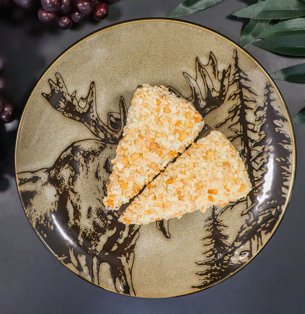 Pack Of 2 Rustic Western Emperor Elk Stag Moose Deer Round Dinner Plates - Ebros Gift