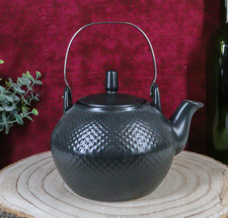 Ebros Gift Imperial Spotted Texture Teapot With Stainless Steel Handle 28oz (Black)