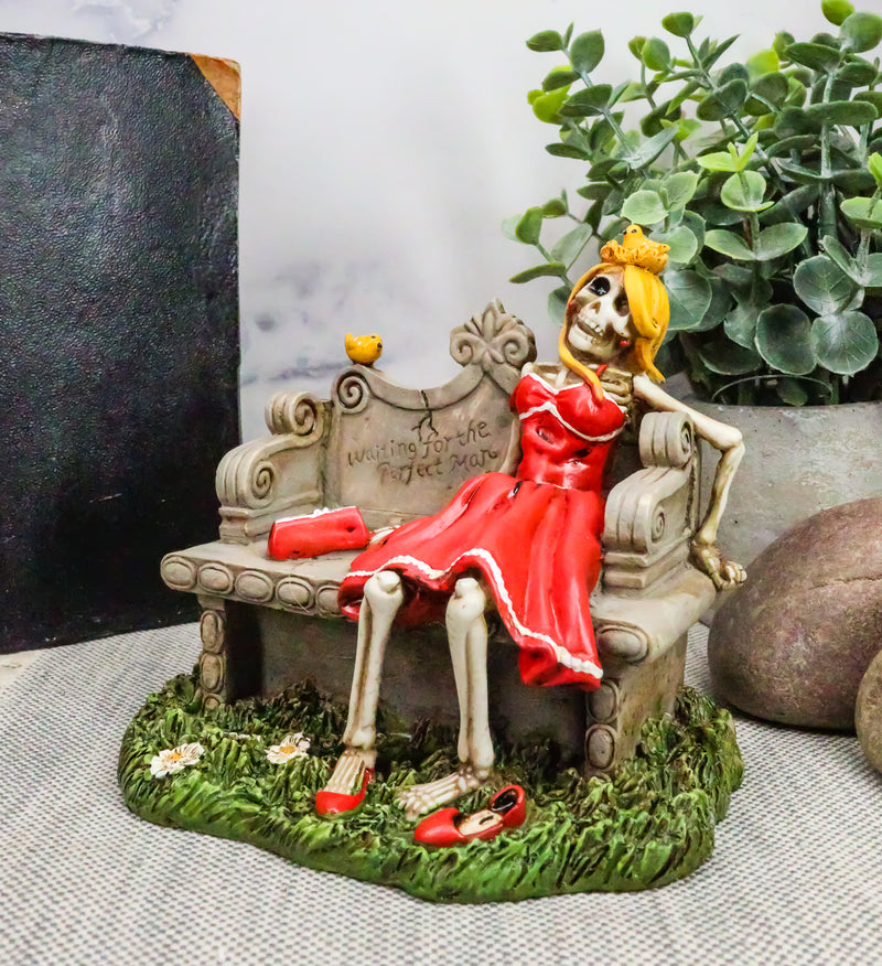 Gothic Day Of The Dead Skeleton Lady Waiting For The Perfect Man Statue 5"Long