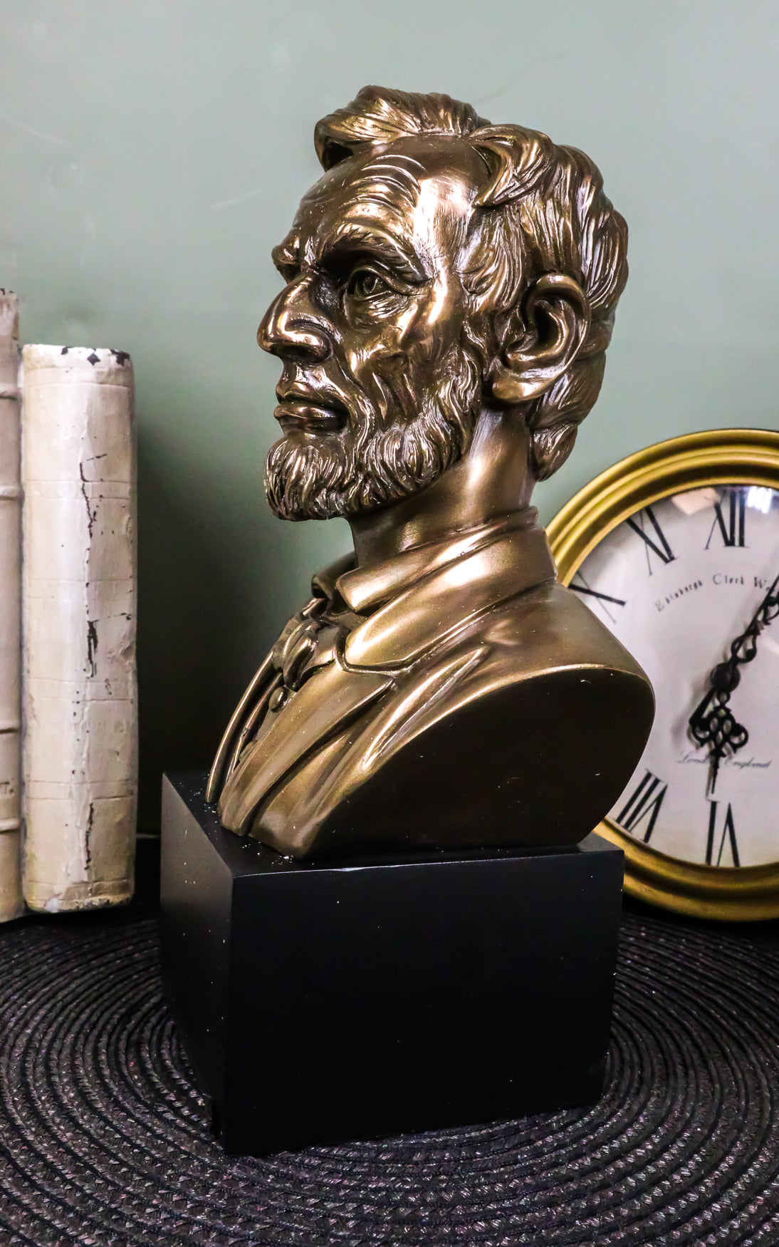 Great United States of America 16th President Abraham Lincoln Bust Figurine