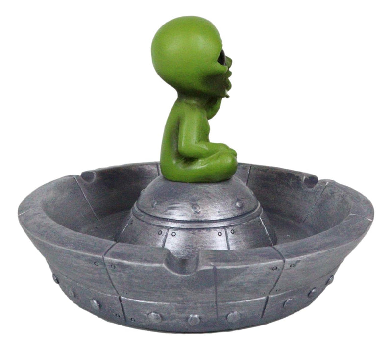 Flying Saucer Spaceship UFO Green ET Roswell Alien Smoking Cigarette Ashtray