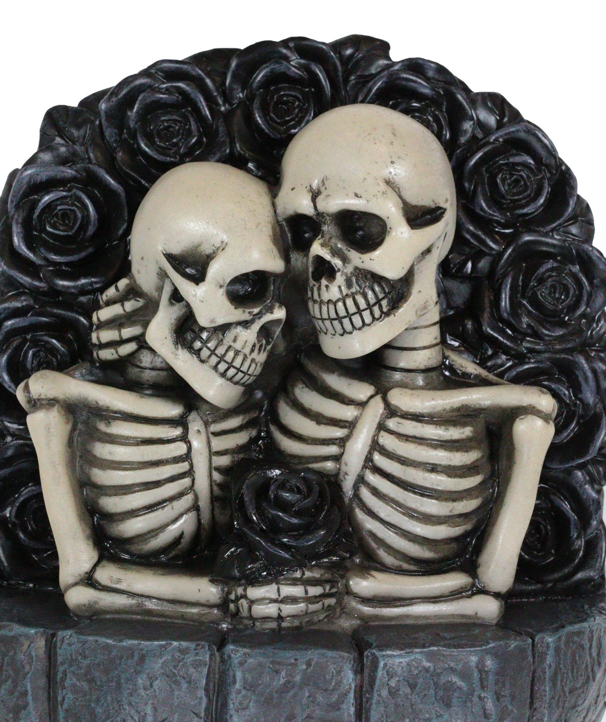 Gothic Love Never Dies Romeo Juliet Skeleton Couple By Black Roses Wall Decor - Ebros Gift