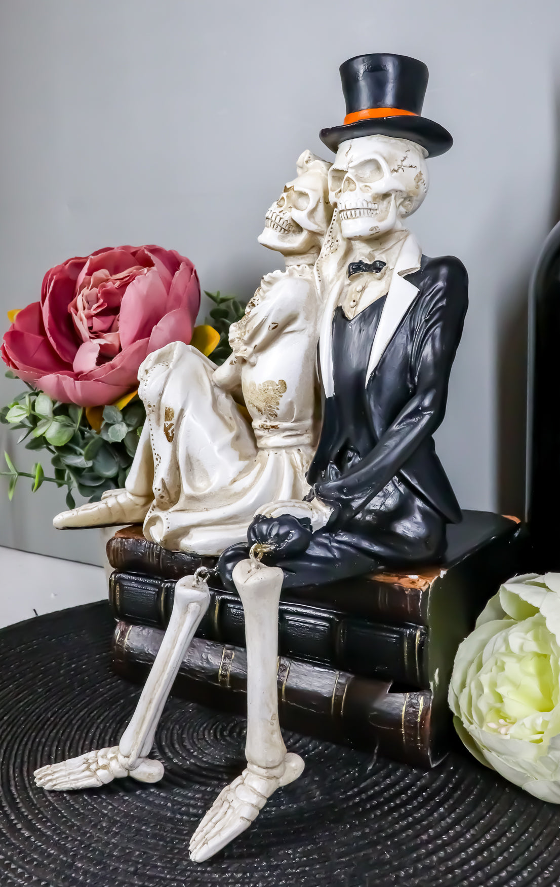 Ebros Day of The Dead Love Never Dies Barefoot Skeleton Couple Wedding Bride and Groom Shelf Sitters Figurine Dias De Los Muertos Romantic Getaway Lovers Skeletons Halloween Sculpture 8" Tall