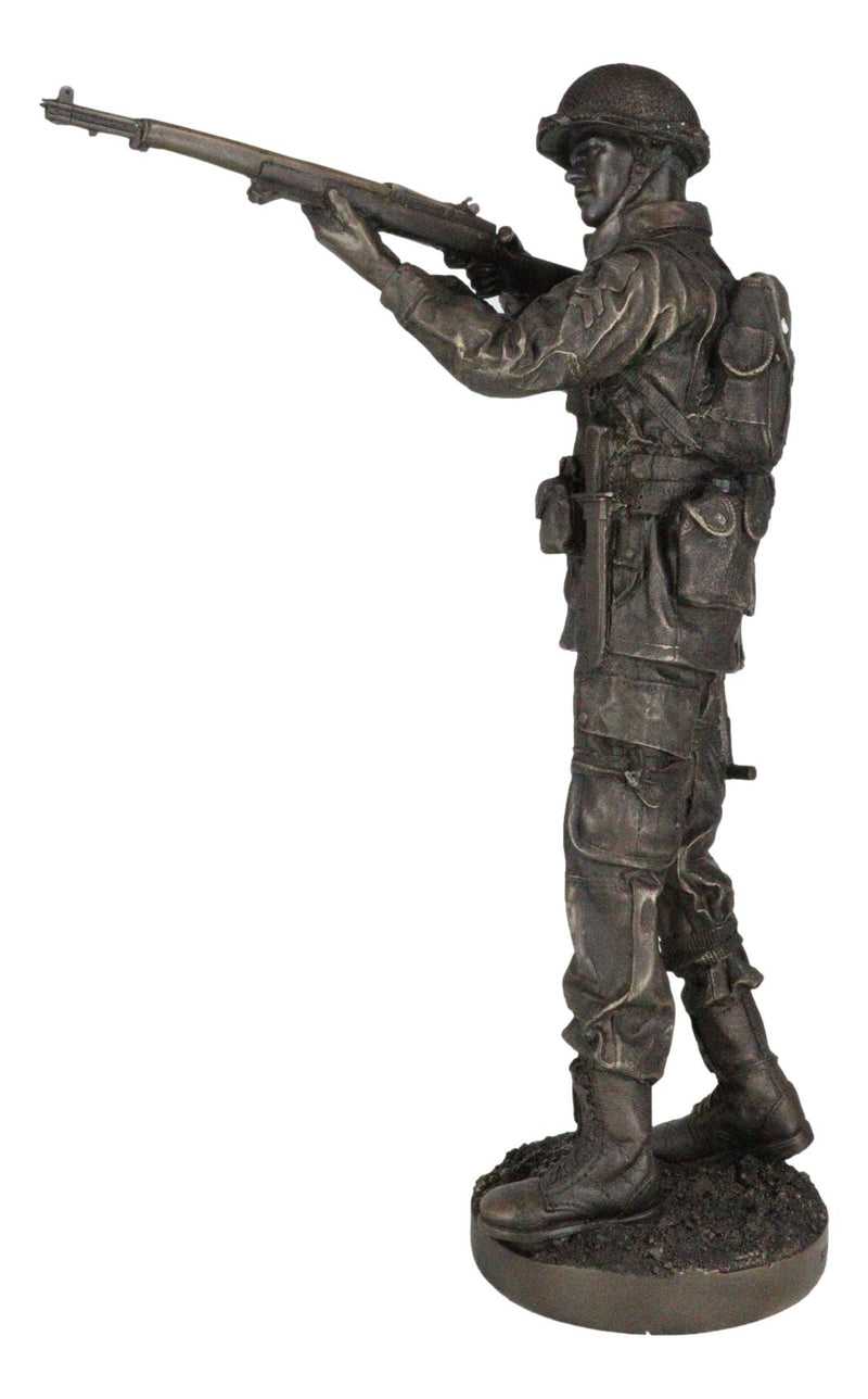 WW2 Marine Private Combat Soldier Taking Aim with Rifle During Patrol Figurine