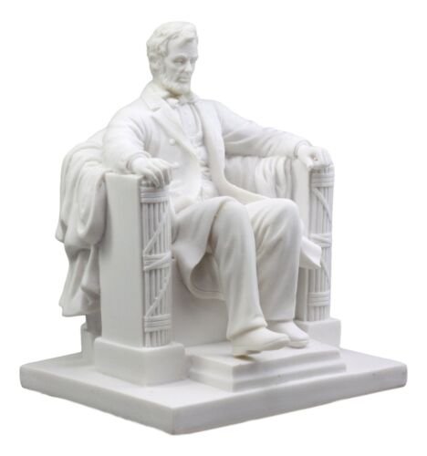 Seated Abraham Lincoln Figurine 5" Tall Lincoln Memorial Washington Sculpture