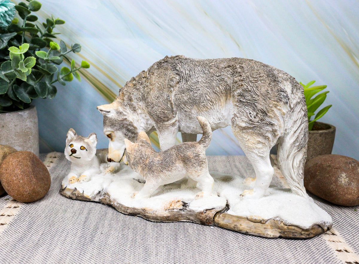 Denizens Of Twilight Large Winter Snow Wolf Mother And Pups Family Statue 9.75"L