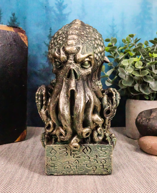Ebros Ocean Terror The Call of Cthulhu Skull Figurine 7" H Kraken Octopus Statue