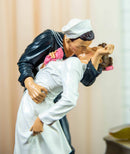 World War 2 Victory At Times Square The Kiss Navy Sailor With Nurse Statue