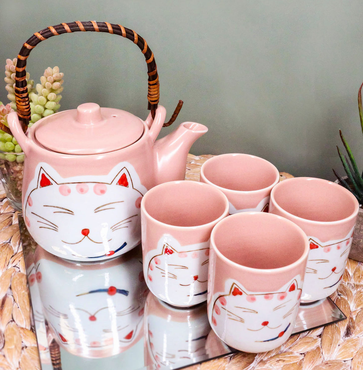 Maneki Neko Lucky Beckoning Cat Matte Pink 20oz Ceramic Tea Pot and Cups Set
