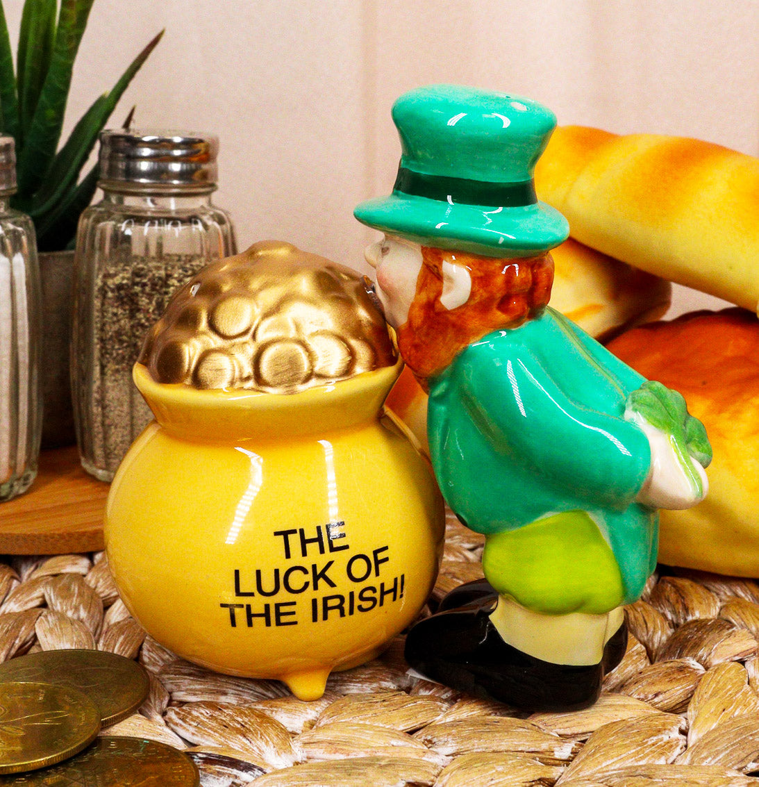 Luck Of The Irish Leprechaun Kissing Pot Of Gold Ceramic Salt Pepper Shakers Set - Ebros Gift