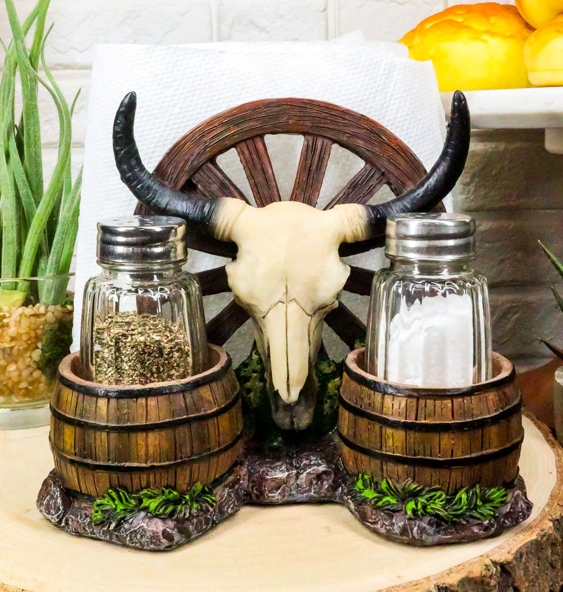 salt pepper shakers napkin holders tableware