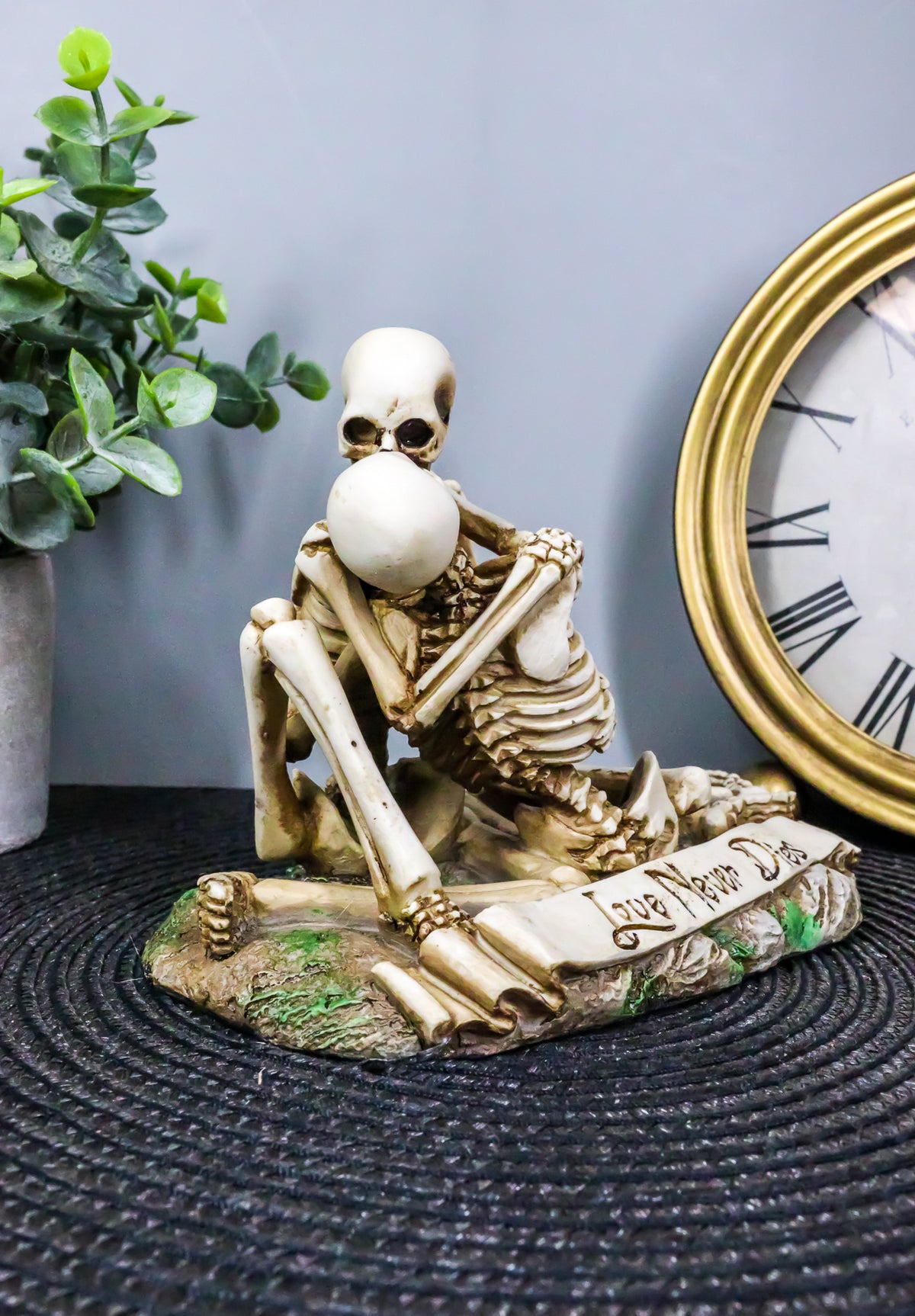 Love Never Dies Day Of The Dead Skeleton Couple Kissing By The Graveyard Statue - Ebros Gift