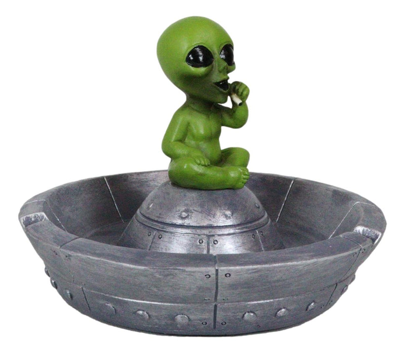 Flying Saucer Spaceship UFO Green ET Roswell Alien Smoking Cigarette Ashtray