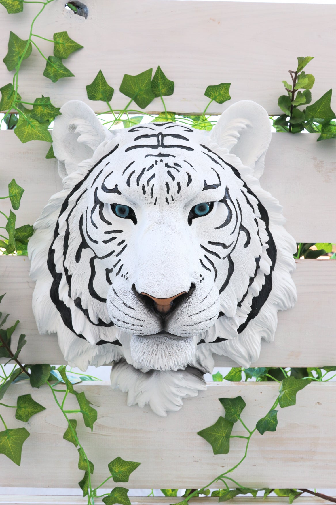 Rare Blue Eyed White Tiger Wall Bust Sculpture Blue Ice Predator Forest Figurine - Ebros Gift
