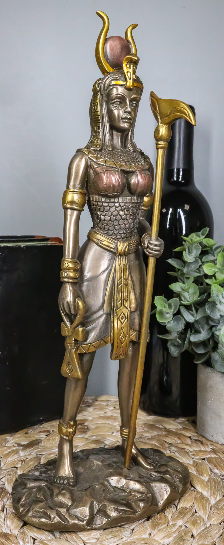 Egyptian Goddess of Motherhood Sky Love Arts Hathor Ra Holding Staff Figurine