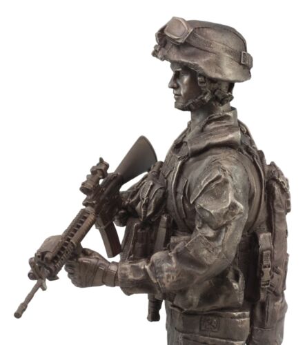 US Military War Soldier Marine Rifleman On Guard Statue 13.5"Tall Infantry Unit