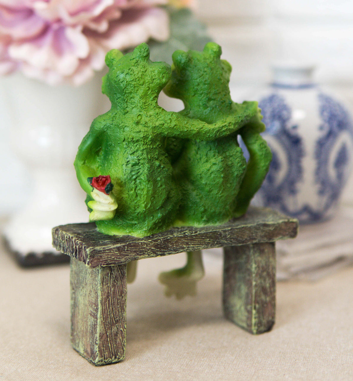 Ebros Gift Rainforest Frog Couple Lovers Sitting Side By Side On A Date Decorative Figurine 7"H