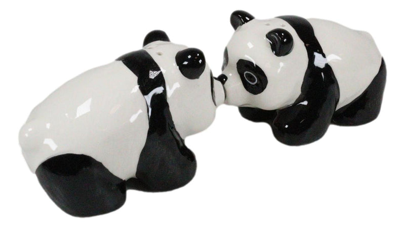 Ceramic Kissing Giant Panda Bears Salt And Pepper Shakers Holder Figurine Set