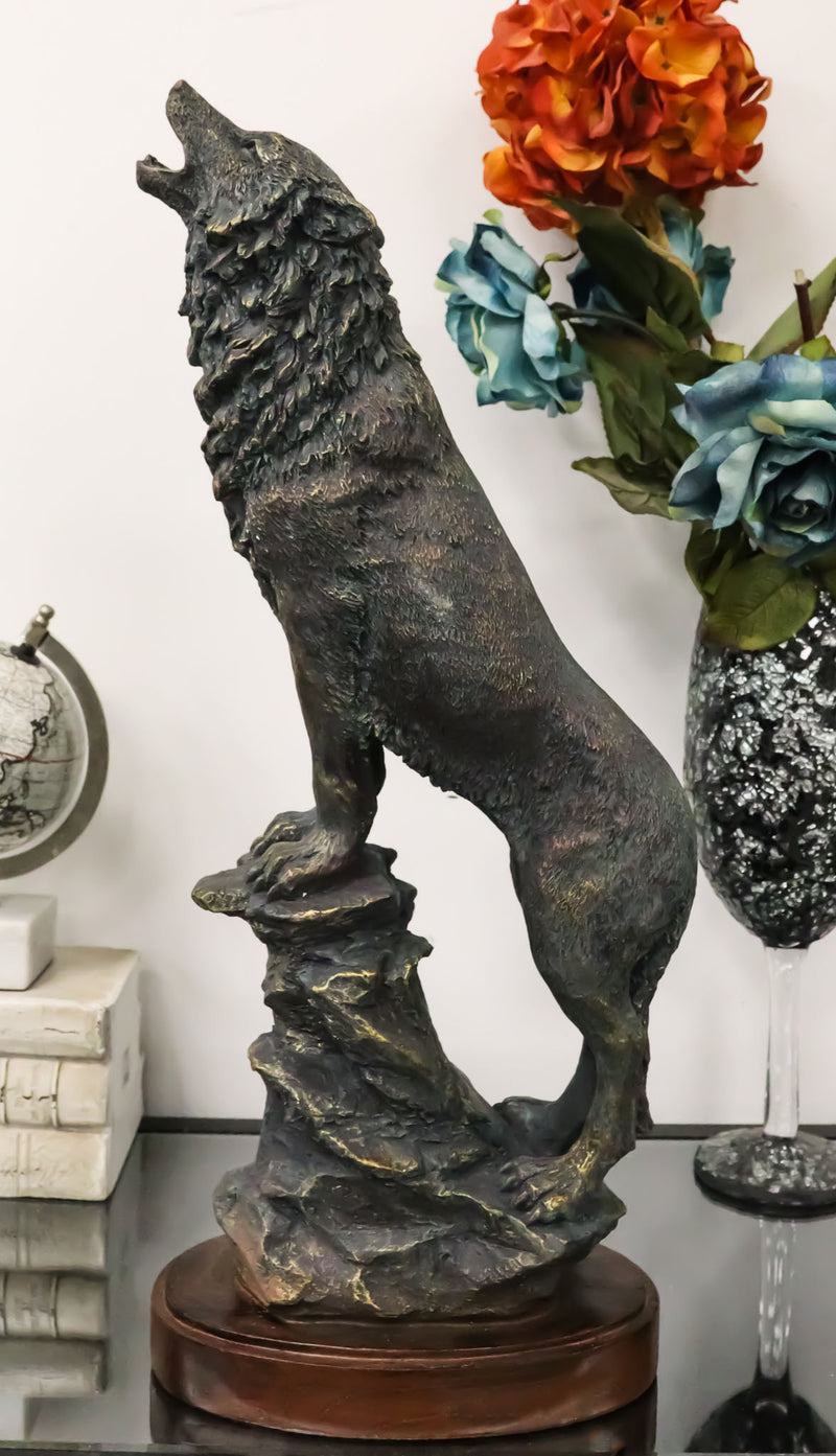 Large Wildlife Cries Of The Night Howling Gray Wolf Standing On Rocks Figurine