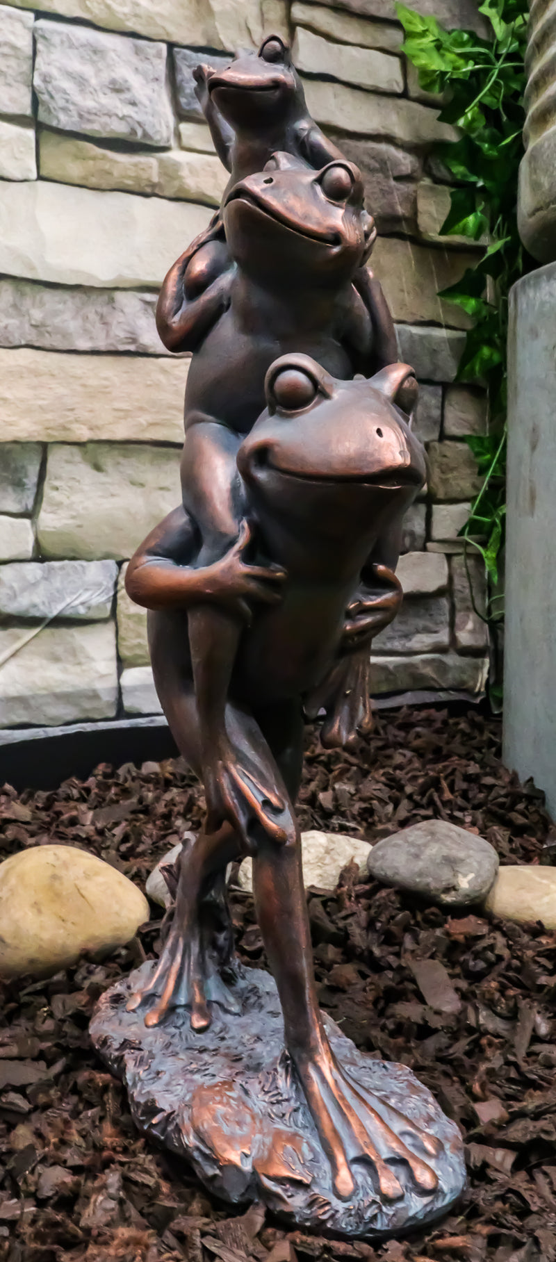 Croak Family Papa Frog Piggybacking 2 Young Baby Frogs To School Garden Statue