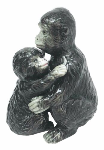 Jungle Gorilla Mother And Infant Ape Embracing Ceramic Salt Pepper Shaker Set