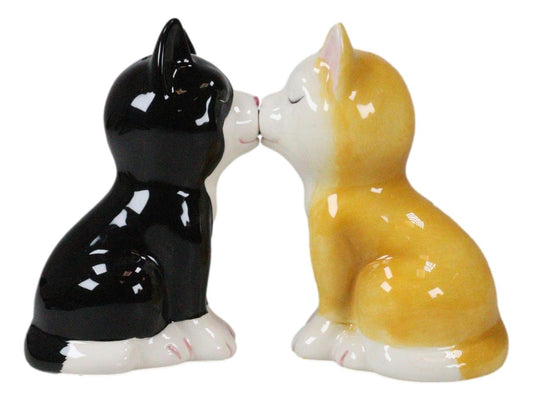 Kissing Black And Yellow Kittens Salt And Pepper Shakers Cat Pair Kitchen Decor - Ebros Gift