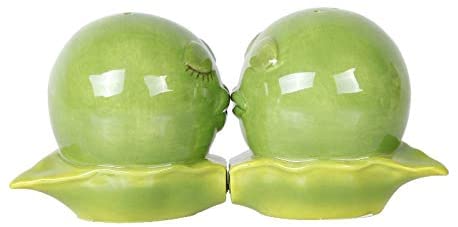 Kissing Peas In A Pod Magnetic Salt and Pepper Shakers Gift Box Set Ceramic