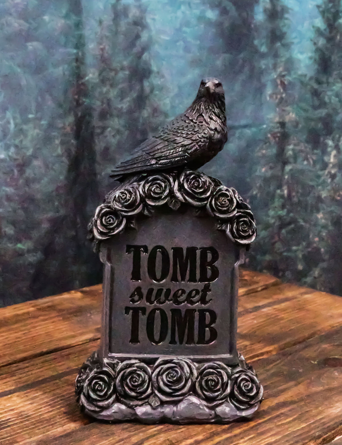 Gothic Raven Crow Perching On Black Roses Graveyard Tomb Headstone Figurine