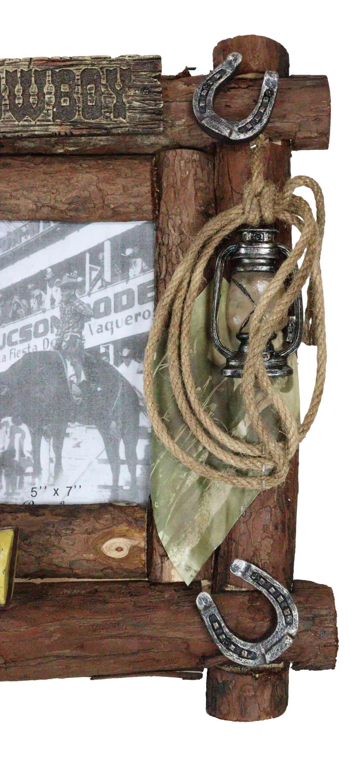 Rustic Western Cowboy Pistol Lantern Horseshoes Ropes Faux Wood Photo Frame 5X7