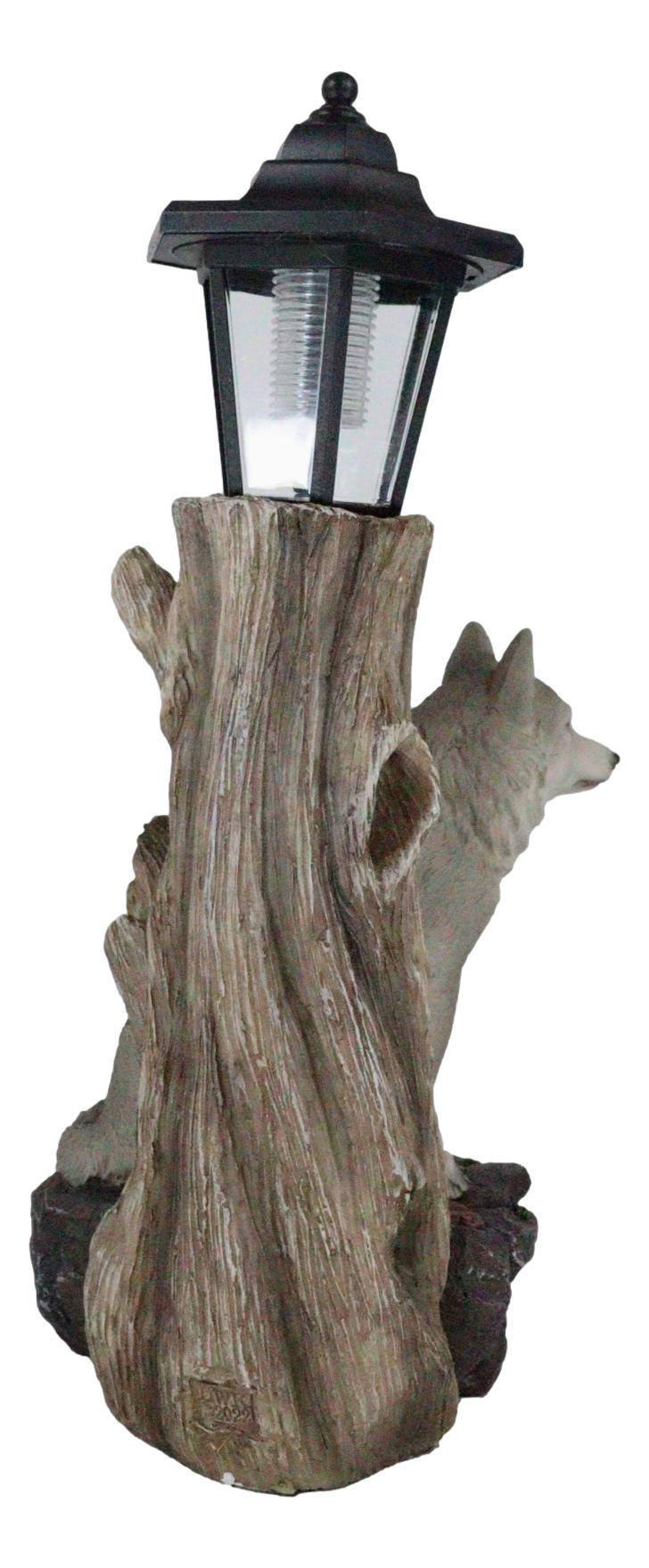 Woodlands Lone Gray Wolf Greetings Figurine Solar LED Light Lantern Welcome Lamp