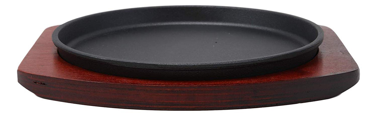 Ebros Personal Size Cast Iron Sizzling Fajita Pan Skillet Japanese Steak Plate With Wood Underliner Base Restaurant Home Kitchen Cooking Supply (Round 8.75"Diameter)